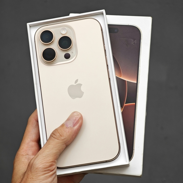 Wholesale Brand Mobile Phones for Phone16 16 Plus 16 Pro 16 Pro Max 256GB 512GB 1TB Original Used Phone Unlocked Mobile Phone