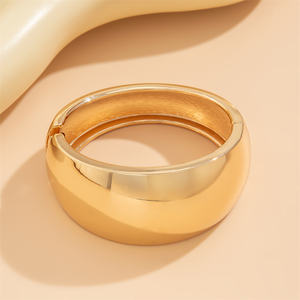 Pulseras de puños anchos lisos irregulares exagerados <span class=keywords><strong>para</strong></span> mujer, brazaletes Punk de calle a la moda <span class=keywords><strong>para</strong></span> mujer, accesorios, bisutería de moda, regalo - Product Image 3