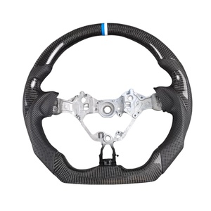 Volante Deportivo de Fibra de Carbono y Cuero Perforado para Infiniti Q50/Q50L/Q60 2015-2017 - Product Image 1
