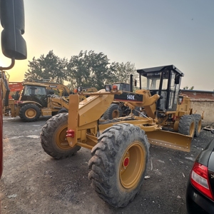 รถเกรดเดอร์ Caterpillar 140K มือสองจากสหรัฐอเมริกา พร้อมเครื่องยนต์ Cummins สภาพการทำงานดีเยี่ยม - Product Image 4
