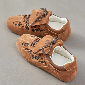 Zapatos Planos de Mujer, Modernos, Perforados, Estilo Bailarina, con Diseño de Punta de Ala, en Cuero Genuino, para Otoño, Verano o Invierno - Product Image 1