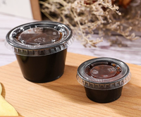 Gobelets à sauce jetables populaires de haute qualité de 2 oz en PP transparent à paroi simple, écologiques, avec couvercles à clapet pour gelées, bonbons et snacks