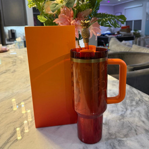Nuevo Vaso Térmico de Acero Inoxidable de 40oz Edición Colaborativa Personalizada Singer G, Taza Portátil con Asa y Aislamiento Láser - Product Image 3