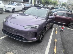 AITO M5 Extended-Range Ultra SUV 4x4 Usato 2025 viola su sfondo albicocca - Product Image 1