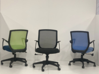 Chaise de bureau ergonomique moderne en maille, économique, avec accoudoirs fixes, roulettes silencieuses extensibles, pour bureau à domicile et atelier