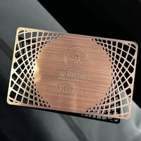 Ücretsiz Özelleştirilebilir Aynalı Metal Kart Lüks Üyelik Kartları Moda İşlemeli Lüks Altın Kartvizitler