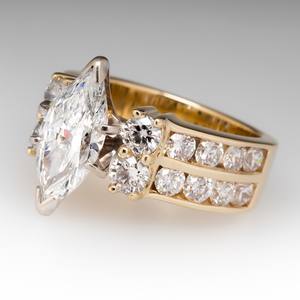 Anello di fidanzamento da donna Q002 in oro massiccio 18 carati con diamante taglio marquise e pietre laterali rotonde brillanti, diamanti naturali colore D - Product Image 3