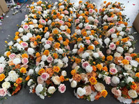 A-2017 Composition florale artificielle en soie de haute qualité, toucher réel, pour centre de table d'allée de mariage d'automne, pour la décoration d'événements de mariage
