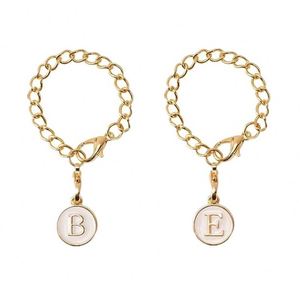 Accessoires de décoration personnalisables pour tasses, gobelets et bouteilles d'eau : Lettres, chiffres, noms, pendentifs et porte-clés - Product Image 1