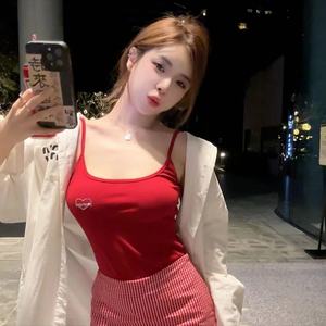 Modelli più venduti di top estivo da donna in tessuto Bdbh Ice Silk con ricami, stile americano, versatile, con strass a forma di cuore, sexy e slim fit. - Product Image 3