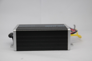 Mobile radio <b>DC</b>/<b>DC</b> <b>Converters</b> power supply 24v to 12V /13.8v made in China high quality and price - Product Image 5