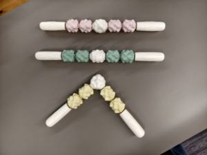 Fullucky Vendita Calda Bastone Multifunzionale per Massaggio Sportivo e Recupero, Spazzola Rilassante a Rullo per Schiena, Corpo, Gambe, Addome, Braccia, Piedi e Muscoli - Product Image 5