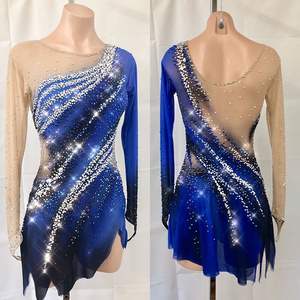 Vestido de diamantes de imitación de uñas con reverso plano de transferencia personalizada al por mayor con estilo de motivo de cristales Hotfix para ropa y zapatos-Material de vidrio - Product Image 5