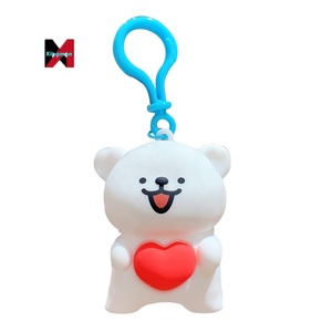 Porte-clés <span class=keywords><strong>Chien</strong></span> de dessin animé original à presser avec <span class=keywords><strong>petit</strong></span> cœur, pendentif pour sac à dos de couple, décoration de voiture - Product Image 5
