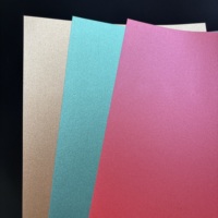 Boîtes cadeaux personnalisées en papier écologique nacré de luxe, finition brillante en pâte de bois, étiquettes suspendues pour vêtements/chaussures