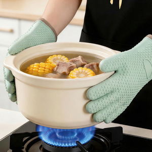 Silicone Kitchen Gloves Heat Resistant Non Slip Oven Baking Microwave Gloves Waterproof Fish Scale Texture - Product Image 1