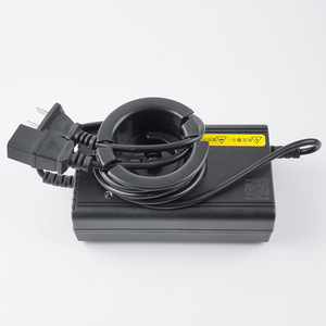 Soporte de Carga para Bicicleta Eléctrica, Gancho Individual Negro, Capacidad de Carga de 2 kg, Puerto USB - Product Image 2