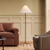 Lampadaire moderne de luxe léger et créatif en fer forgé avec abat-jour en dôme pour salle de lecture, éclairage personnalisé pour villa
