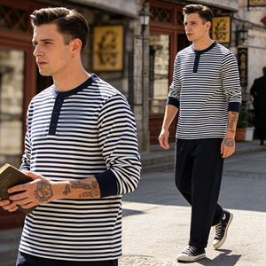 Vêtements d'automne pour hommes, T-shirt Henley rayé à manches longues en pur coton épais de style vintage, chemise nautique de style marin, fournisseur de choix - Product Image 4
