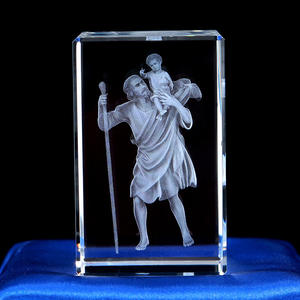 Vente en gros de haute qualité Jésus traverse la <span class=keywords><strong>rivière</strong></span> K9 Cube de cristal personnalisé gravé au laser 3d Photo Cube de cristal verre artisanat cadeau - Product Image 2