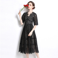 Nouvelle arrivée, robe élégante pour femme, manches courtes, col en V, crochet, longue robe en dentelle noire