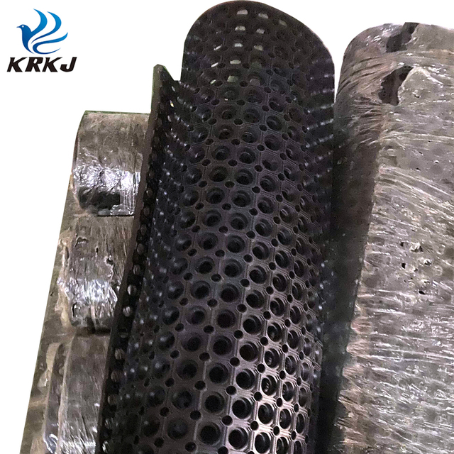 KD738 Pig Stable Device Boar Anti slip Semen Collection Rubber Mat for Artifical Insemination