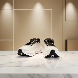 Nuove <span class=keywords><strong>Scarpe</strong></span> da Corsa Casual Cloudtilt 2026 Leggere e Traspiranti in Tessuto a Rete, Design alla Moda per lo Sport - Product Image 5