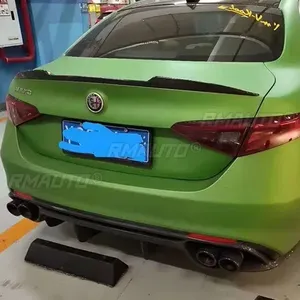 ชุดแต่ง Giulia Body Kit ปีกหลังสีดำเงา สไตล์ M4  ชิ้นส่วนตกแต่งฝากระโปรงท้าย ปีกหลังสำหรับ Alfa Romeo Giulia อุปกรณ์ตกแต่งรถยนต์ - Product Image 5