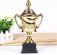Wenzhou Usine Ventes Directes En Plastique Artisanat Étoile Trophée Mini Trophée Prix Maternelle Sport Compétition Prix Trophée Personnalisé