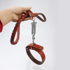 Tachonado remache cuero de vaca cachorro Collar cinturón tejido perro cadena plomo cuero a prueba de explosiones primavera corto perro Collar Correa conjunto - Product Image 4