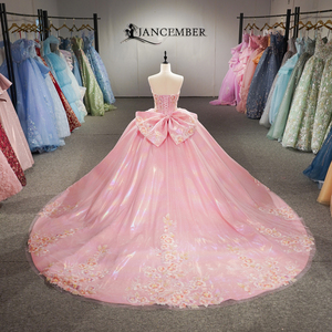 6922 Vestido de Gala Rosa sin Tirantes con Cuentas, Apliques de Encaje, Bordado Floral, Cola Capilla, Largo hasta el Suelo, Elegante, de Organza, para Fiesta y Noche - Product Image 4