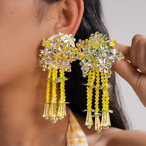 Kaimei 2027 <strong>Top</strong> New Design Fashion Jewelry Handmade Crystal Statement Sequins Yellow Flower <strong>Earrings</strong> Designs Beaded <strong>Earrings</strong> - Product Image 3