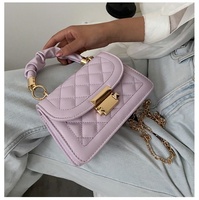 Sac à rabat matelassé en diamant MZL 2026, sac à bandoulière avec chaîne dorée et poignée supérieure plissée pour femme, idéal pour les soirées