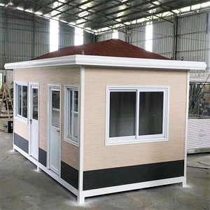 Cabine de sécurité extérieure en bois grainé, design contemporain, durable, installation facile, porte battante, poste de garde de sécurité - Product Image 1