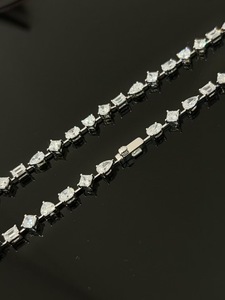 Collana con Diamante Coltivato in Laboratorio Certificato IGI, Taglio Smeraldo o a Pera, 5ct 10ct, <span class=keywords><strong>Oro</strong></span> 14k 18K, Purezza VVS, CVD, Ciondolo di Lusso per Donne - Product Image 6