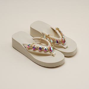 Zapatos de mujer 2025, suela exterior de 4 cm de grosor con brillantes diamantes de imitación, elegantes, modernos y versátiles para sandalias de playa - Product Image 5