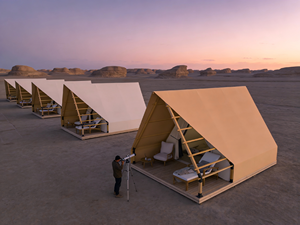 Tente de glamping écologique intelligente à énergie solaire à double couche pour les quatre saisons, conception modulaire, <span class=keywords><strong>camping</strong></span> familial, stations de villégiature, UV MeiSu - Product Image 4
