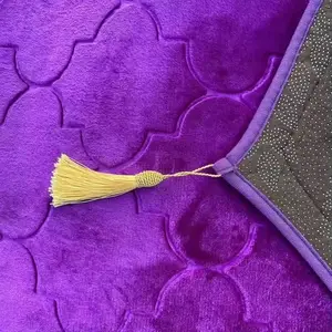 Non-slip Soft Prayer Rug Cushion Thickened Flannel 3D Carpet Premium Islamic Thickened Muslim Prayer Rug Ramadan Rug