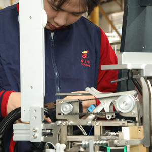 LS-900C Hoge Nauwkeurigheid Robotarm Watch <span class=keywords><strong>Box</strong></span> Maken Machine Warm/Koude Lijm Functies Met Nieuwe Staat Motor Plc Kerncomponenten - Product Image 2