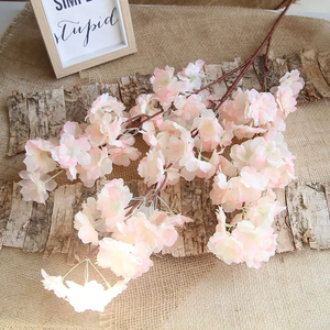 Design di vendita caldo fiori di ciliegio artificiali e rami di fiori di pera fiori artificiali di seta da sposa - Product Image 3