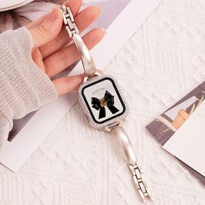 Bracelet en métal D Word Pièce incurvée Bracelet de montre en métal pour Apple Watch 7 8 9 10 41/42/44/45mm Bracelet pour Iwatch Bracelet de montre en métal - Product Image 6