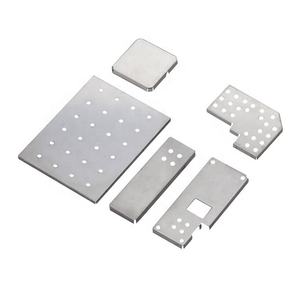 Cubierta de blindaje de marco de caja de jaula estampada de metal personalizada y producto de fabricación de chapa - Product Image 2