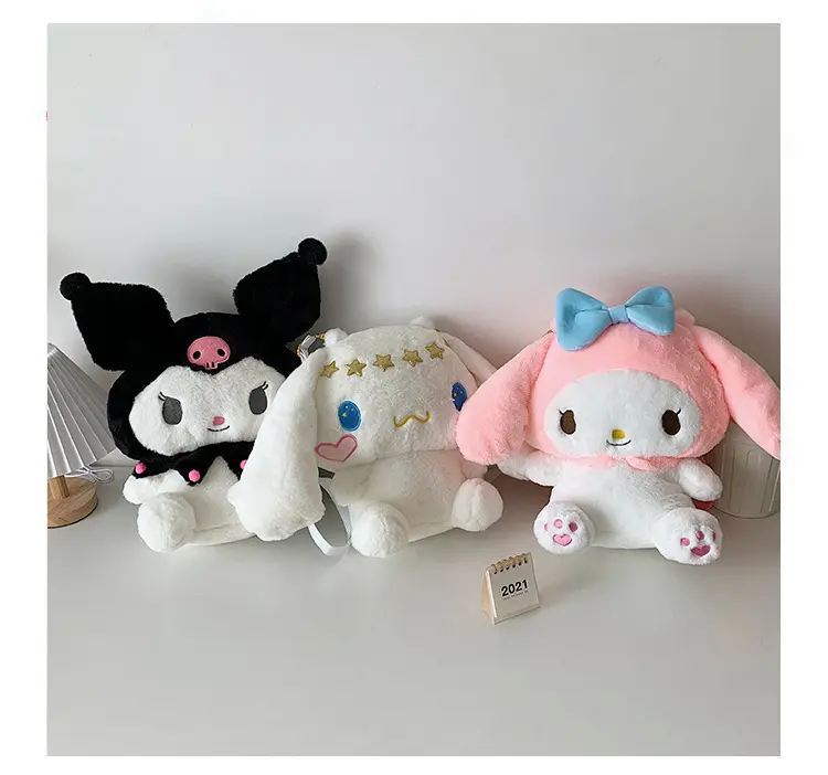 Venta al por mayor de fábrica de dibujos animados suave mi bolsa Melody Kuromi Cinnamoroll Stitch Kitty Pikachu felpa mochila bolso de peluche bolsa de juguete