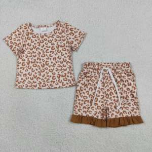 Ensembles 2 Pièces T-shirt et Short Imprimé Léopard Floral Nœuds Papillon pour Filles – Vêtements Mignons pour Bébés Filles en Gros – Prêts à Expédier (RTS) - Product Image 2
