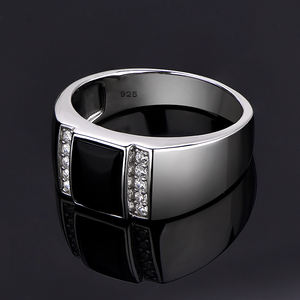 Anillo de Plata de Ley 925 con Piedra de Ónix Negro Rectangular Único, Personalizado con Resina y Cenizas, para <span class=keywords><strong>Hombre</strong></span> - Product Image 3