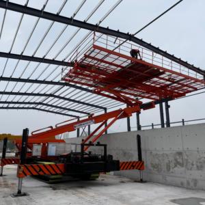 Plataforma Elevadora Telescópica con Control Remoto para Techos, Ideal para Estructuras Metálicas en la Construcción Industrial - Product Image 6
