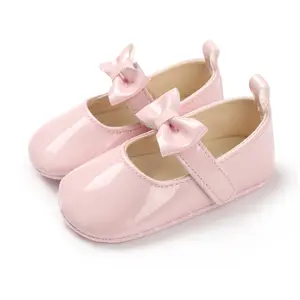 Toptan 0-1 yaşındaki prenses kız sevimli eşleşen elbise yürümeye başlayan ışık yürüyüş bebek ayakkabıları