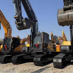 Excavadora Volvo EC240 de 12 Toneladas para Trabajo Pesado, Año 2024 con Cucharón de Excavación de 0.32m³ de China - Product Image 1