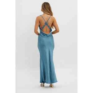 เดรสยาวแฟชั่นดีไซน์ใหม่ เซ็กซี่ ไร้แขน ทรงเข้ารูป ผ้าถัก ลายดอกไม้ สำหรับฤดูร้อน สไตล์ลำลอง สำหรับผู้หญิง - Product Image 2