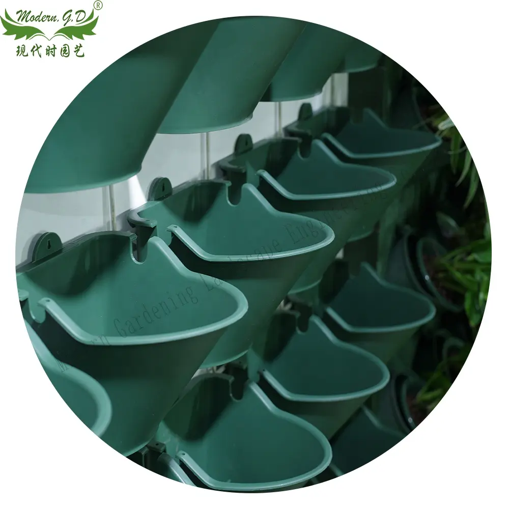 PP vertical plant wall Manufacturers selling drip irrigation system l photo frame flower pot